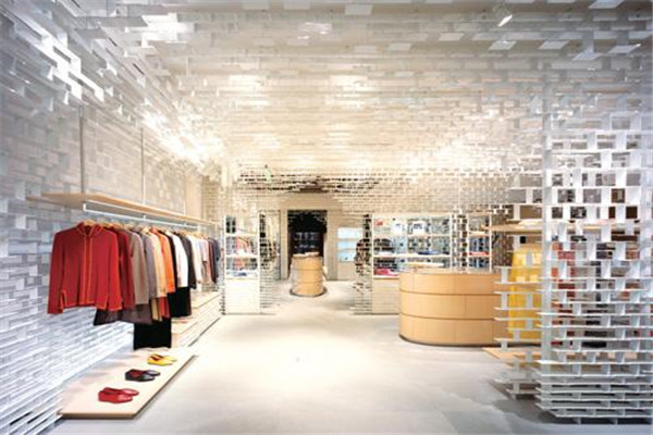 上下 传承东方美学的奢华生活方式品牌