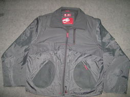 福州荣登贸易 专注欧码运动套装与童装，零售批发一体化服务商